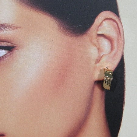 Rose Gold Curved Knot Stud Earring