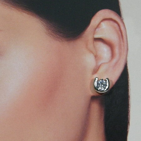 Silberne Zirkonia-Ohrstecker mit Diamantschliff