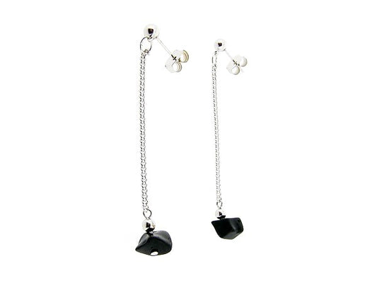 Lange oorhanger met onyx edelsteentjes
