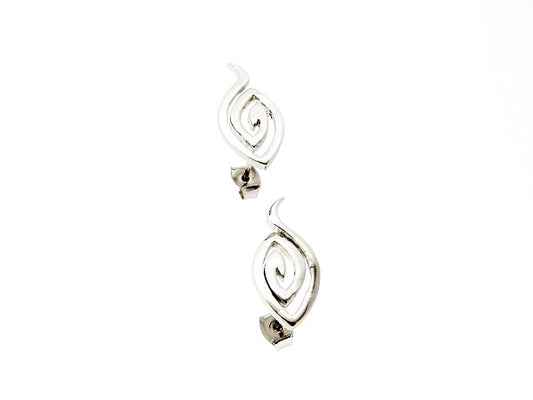Silver leaf ear stud with open design