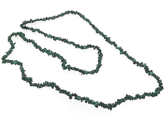 Malachite gemstone necklace with small chip gemstones